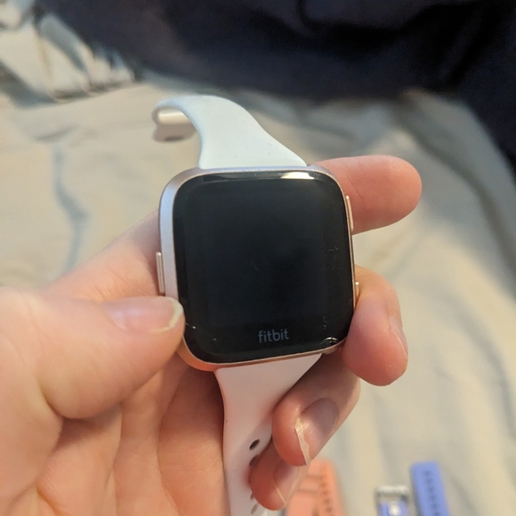 Fitbit versa 2 - Picture 2 of 2